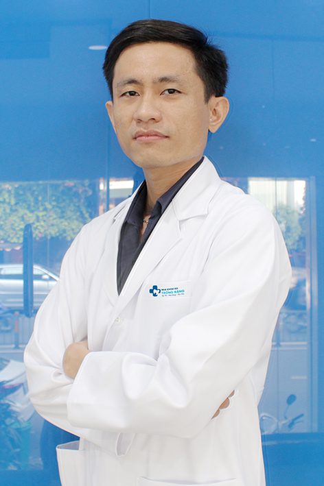 Bác sĩ Minh nha khoa trồng răng sài gòn