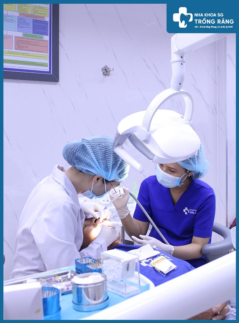 bác sĩ lấy vôi răng bác sĩ lấy vôi răng