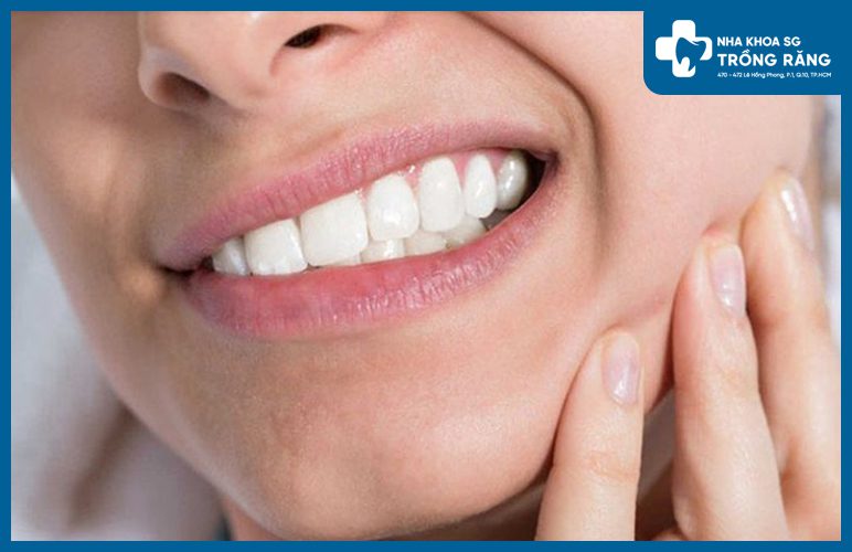 sưng nướu răng nổi hạch