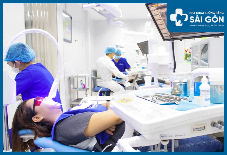 tẩy trắng răng bằng đèn