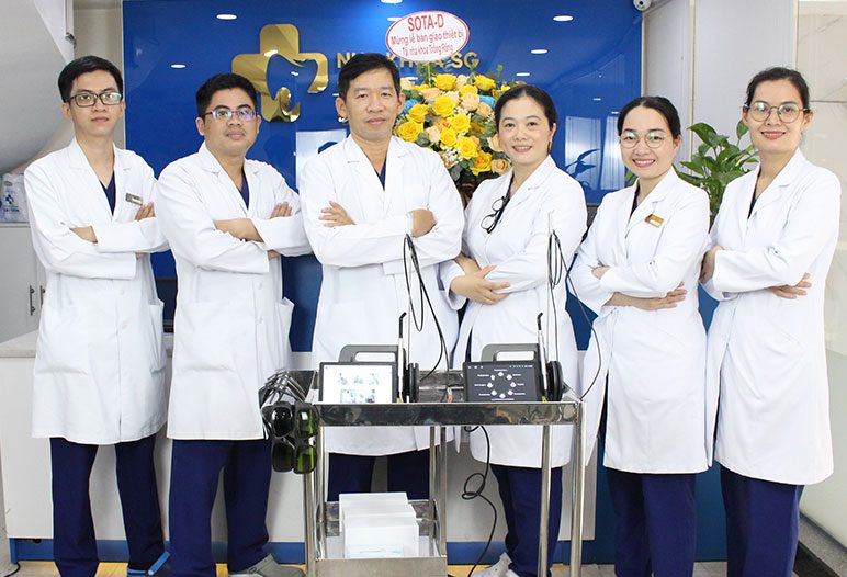 doi ngu bac si nktrsg đội ngũ bác sĩ nha khoa