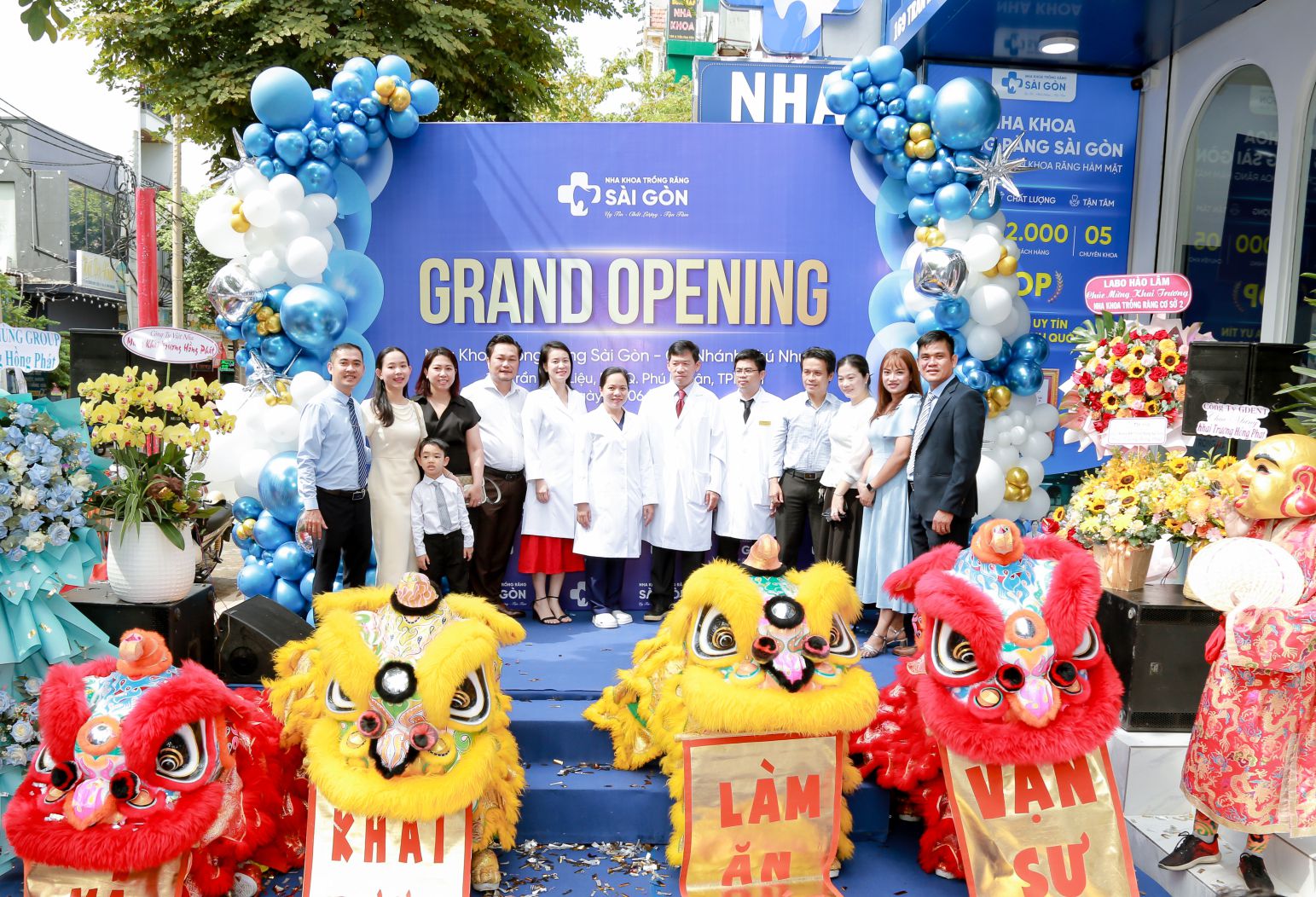 Khai Trương Nha Khoa Trồng Răng Sài Gòn Cơ sở 2 - 169 Trần Huy Liệu, P.8, Q. Phú Nhuận