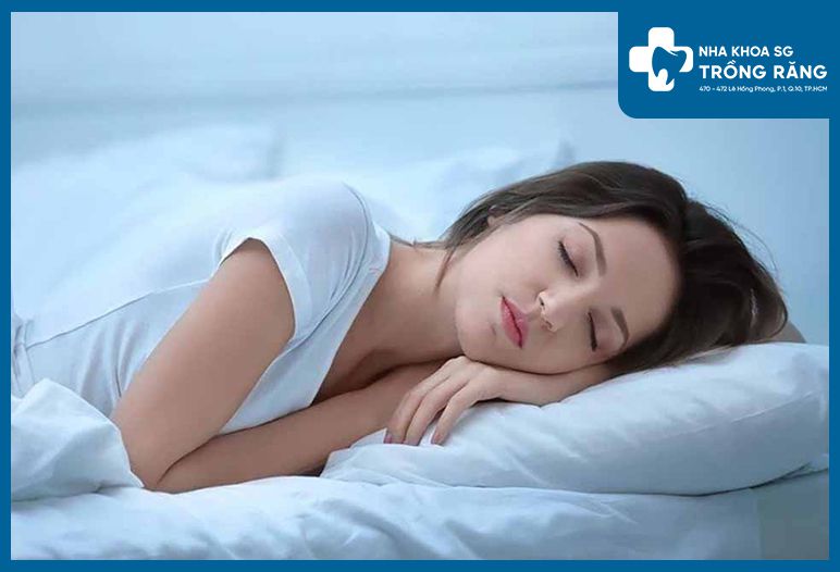 Nằm mơ thấy người thân rụng răng có sao không?