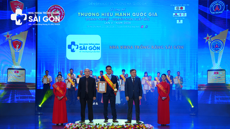 Nha Khoa Trồng Răng Sài Gòn vinh dự đạt Top 10 Thương hiệu mạnh Quốc gia