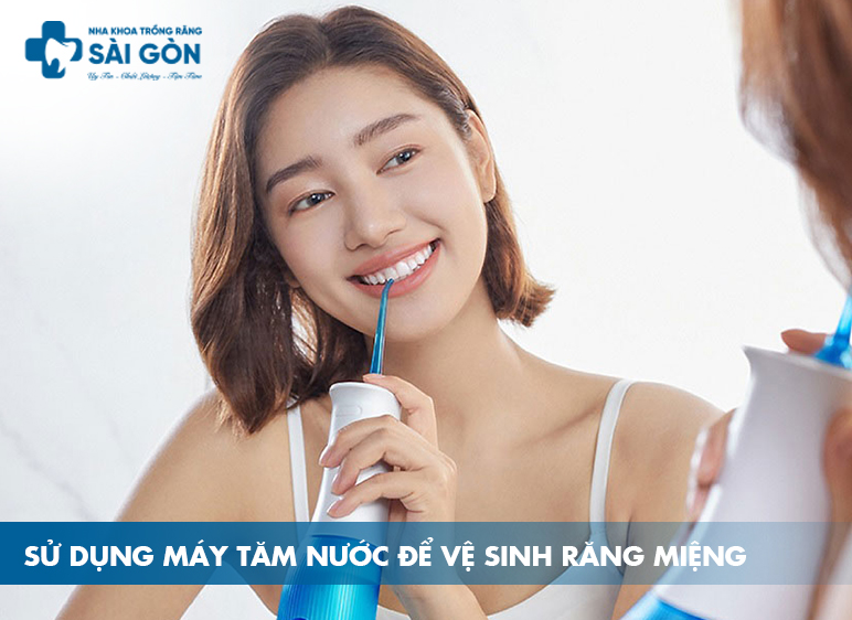 cách vệ sinh răng sứ