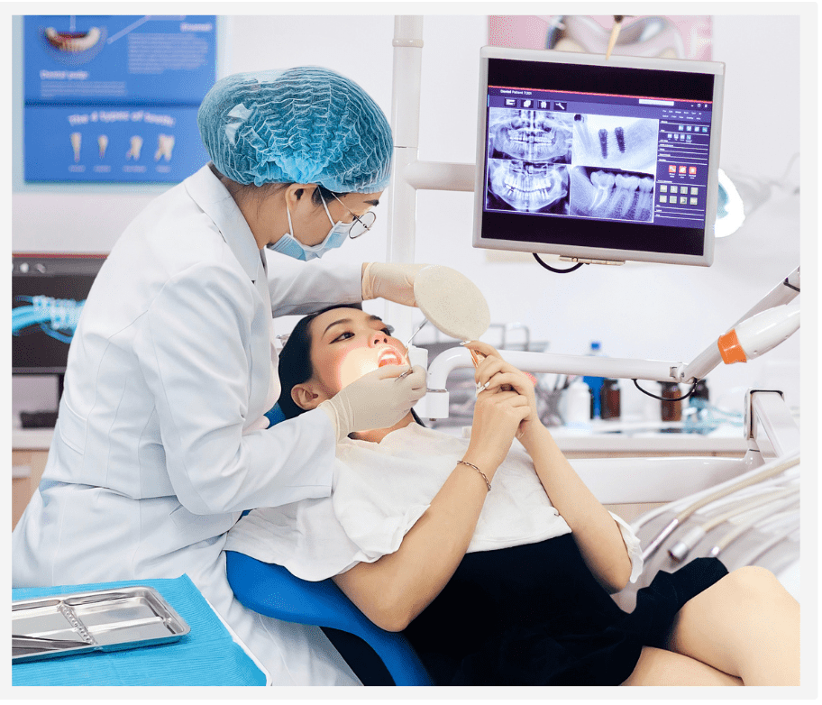 bác sĩ tư vấn niềng răng