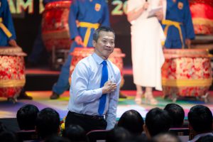 Tiến sĩ Mai Hữu Tín - Chủ tịch Liên đoàn Vovinam Thế giới tại buổi chung kết Vovinam Dance 2025